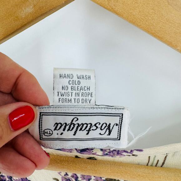 Nostalgia Vintage Crinkle Floral Dress Cream Purple Sleeveless Mini Size M‎ - Picture 4 of 9